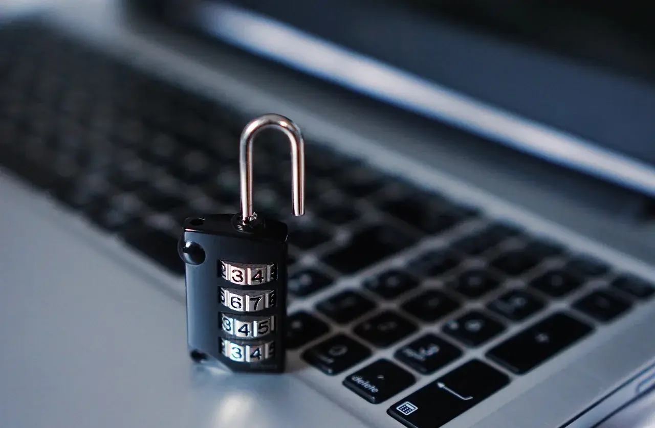 Wie künstliche Intelligenz die Cybersicherheit von Unternehmen verbessert