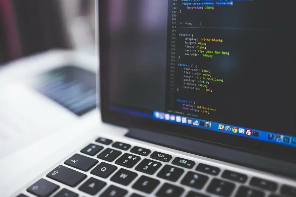 Vier von acht Softwaretrends aus 2022 haben sich durchgesetzt